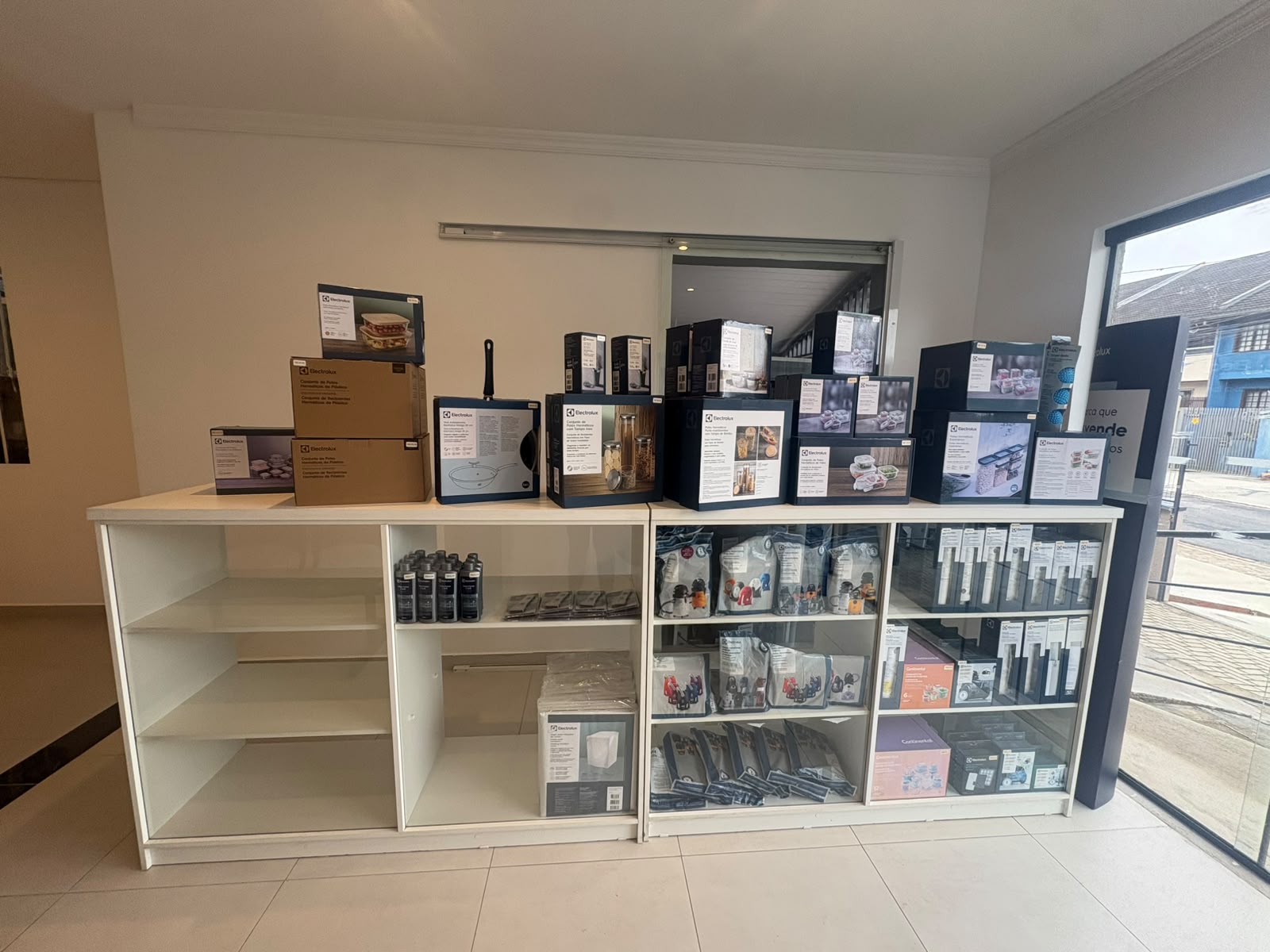 Balcão de Atendimento, Peças e Acessórios Total Consertos